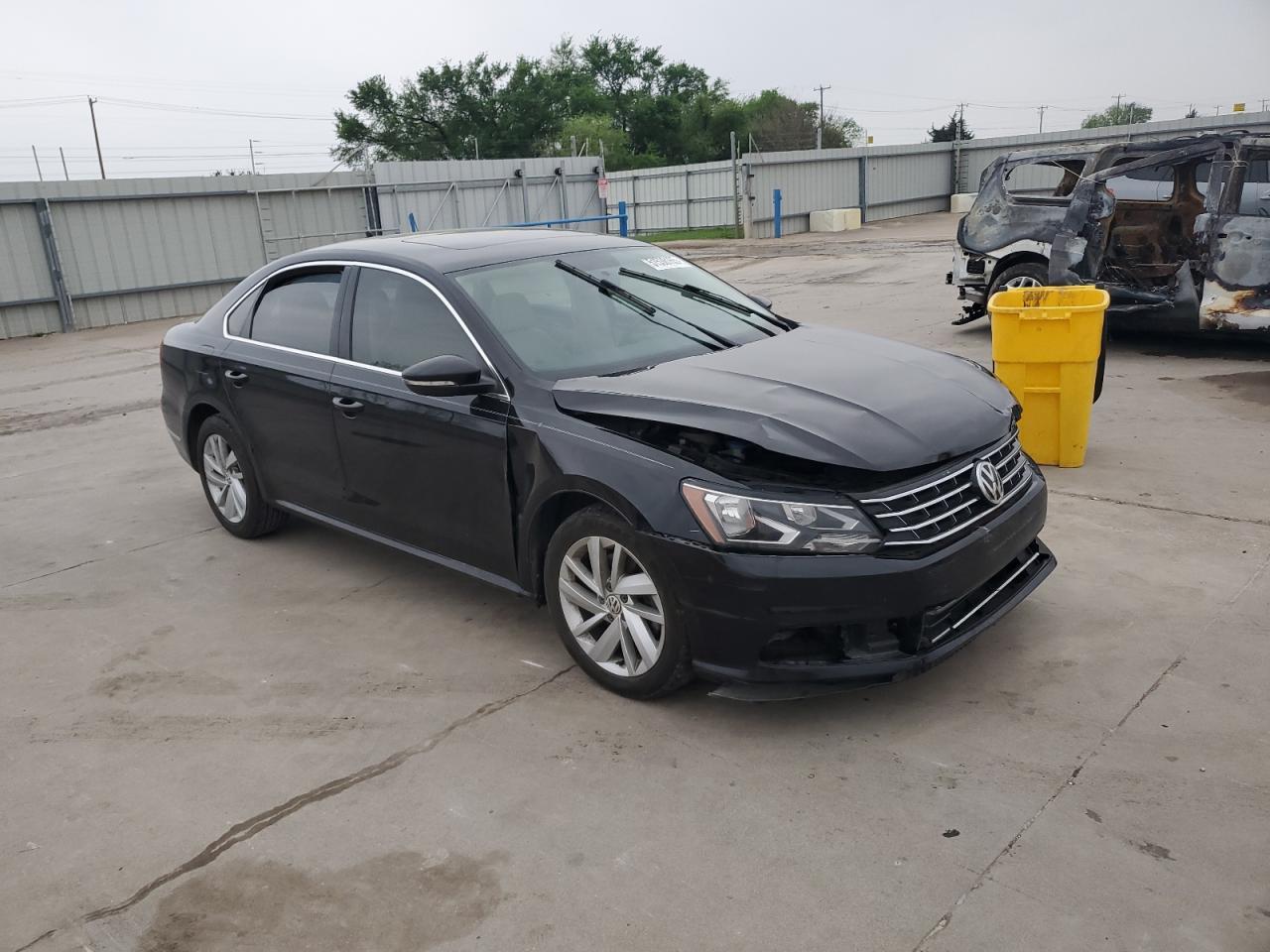 2018 VOLKSWAGEN Passat