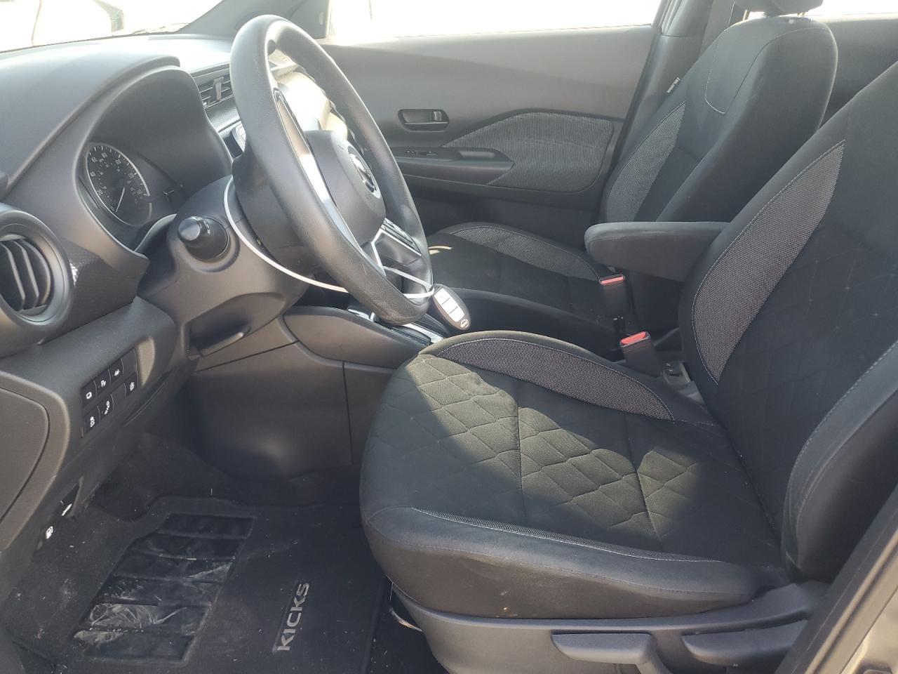2020 NISSAN KICKS