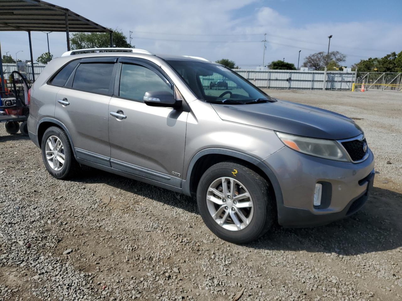 2014 KIA SORENTO