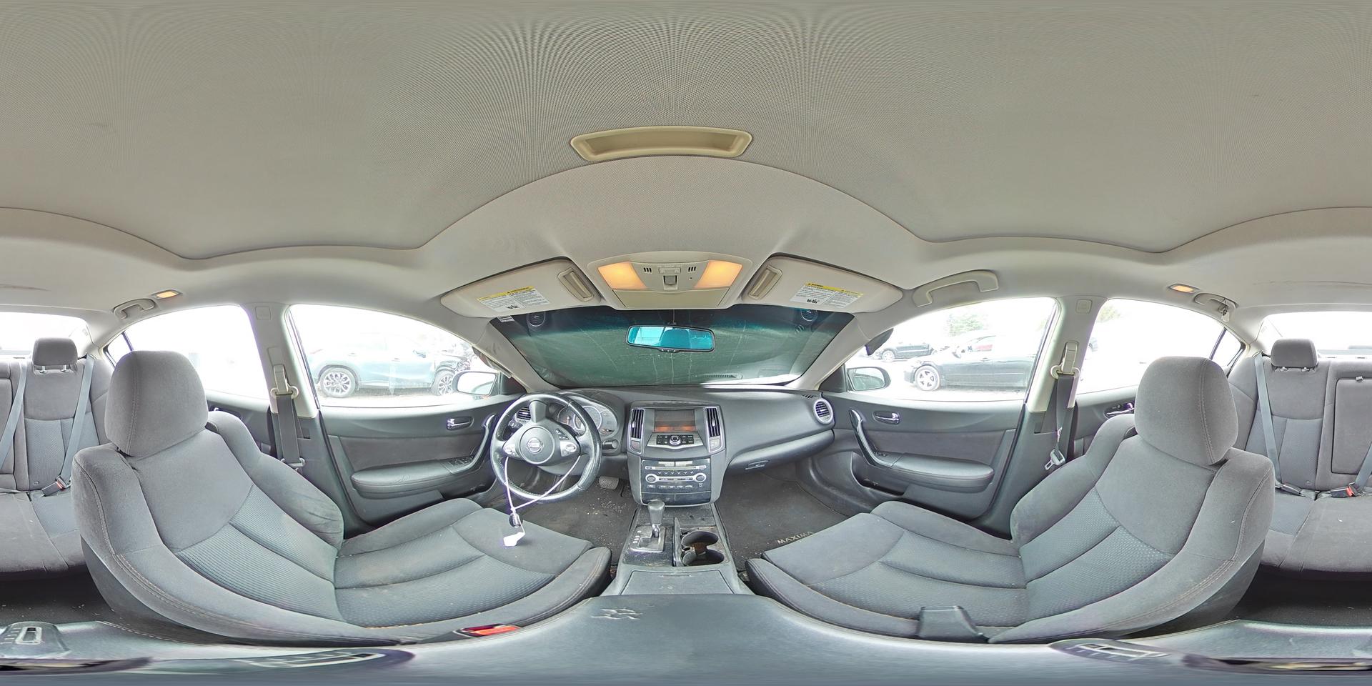 2011 NISSAN Maxima