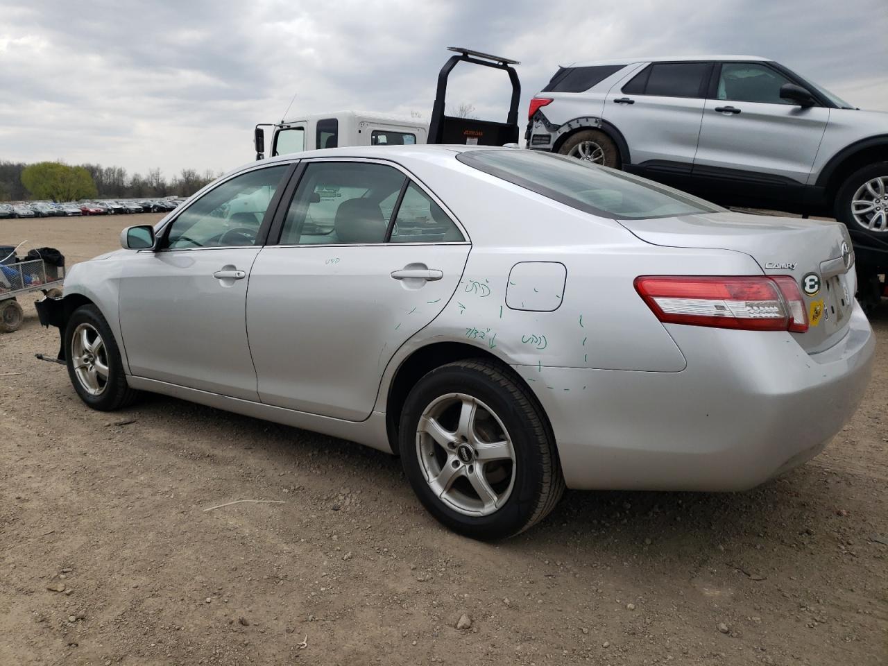 2010 TOYOTA CAMRY
