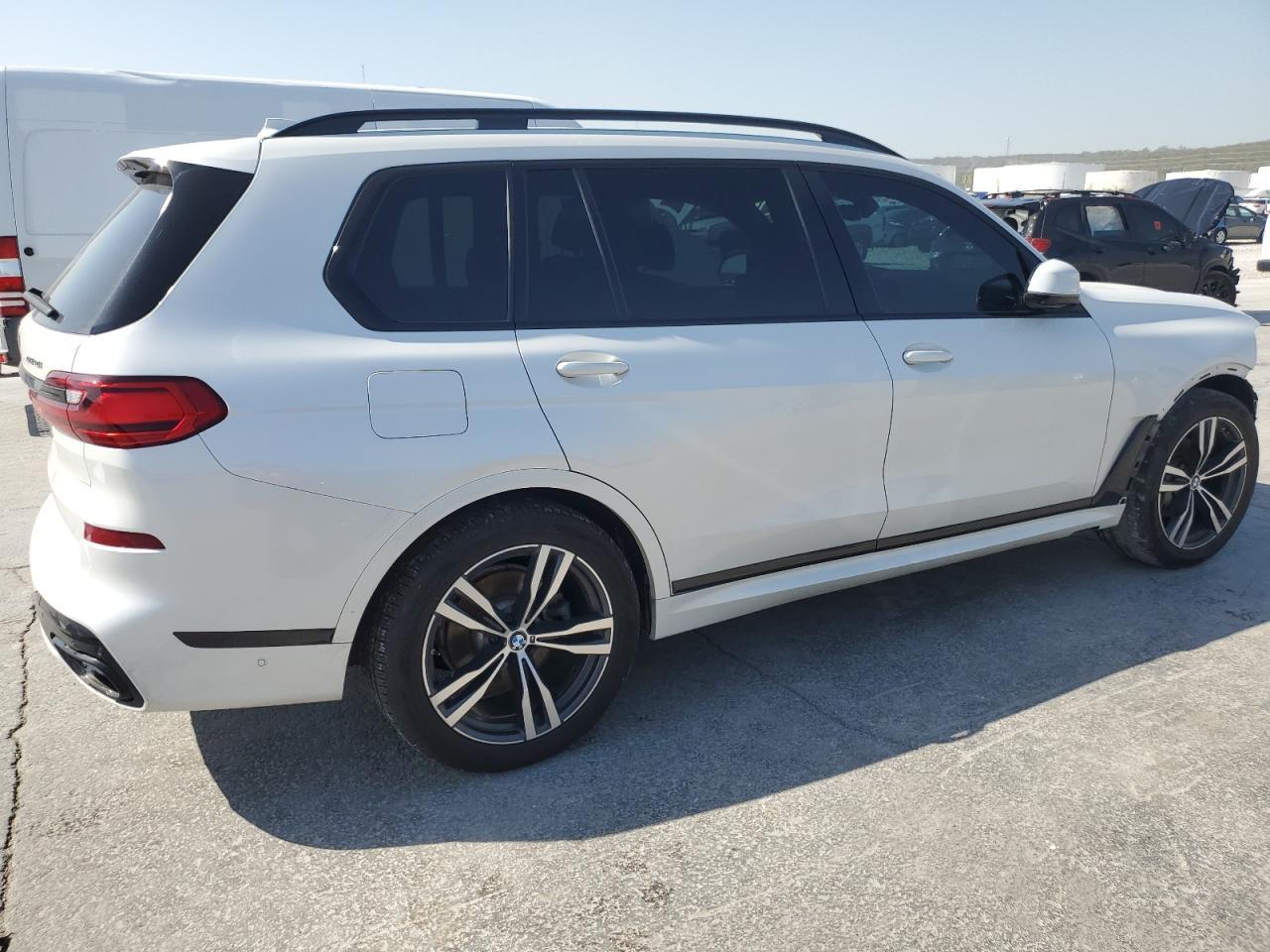 2020 BMW X7