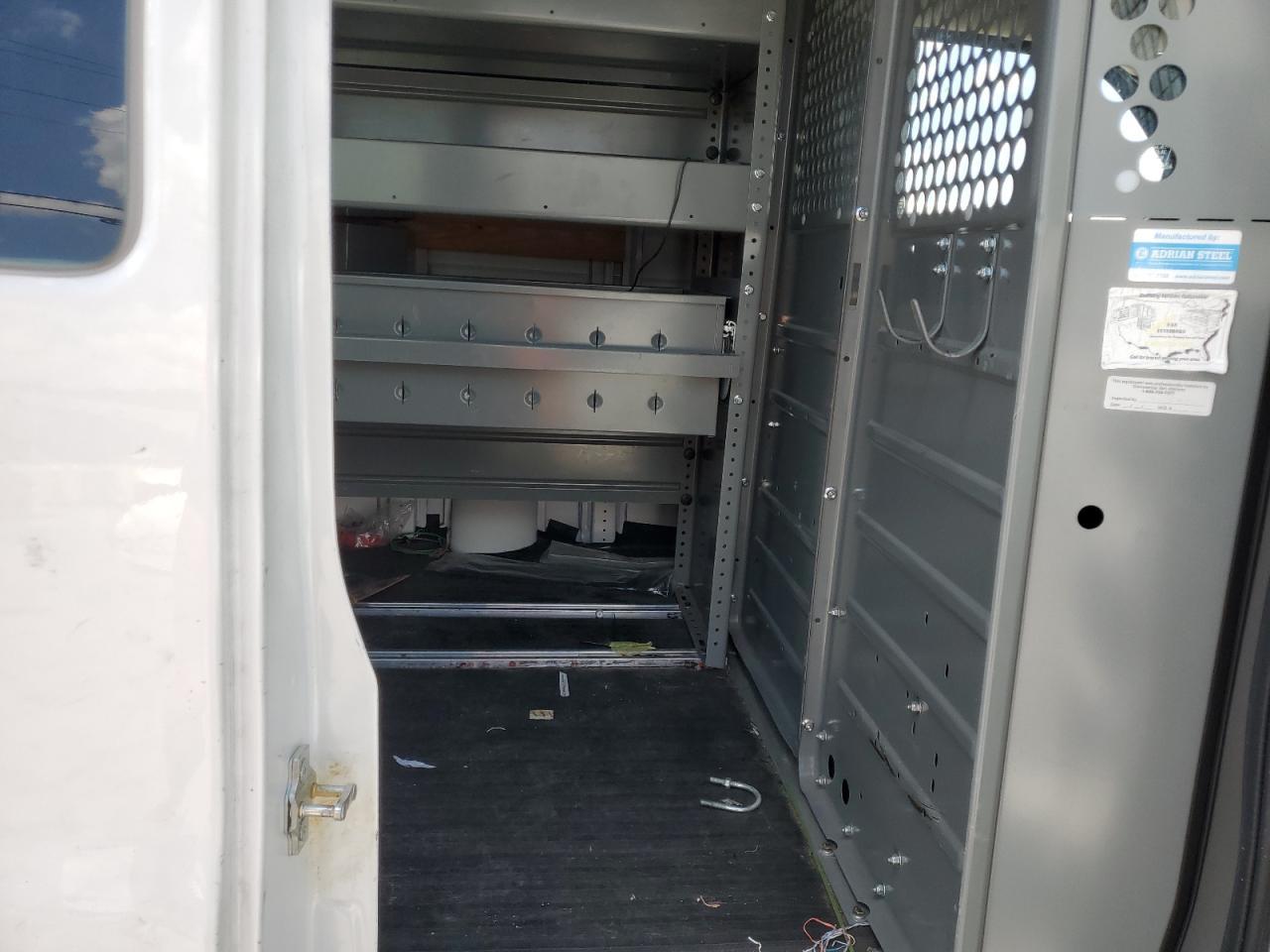 2015 CHEVROLET EXPRESS 2500