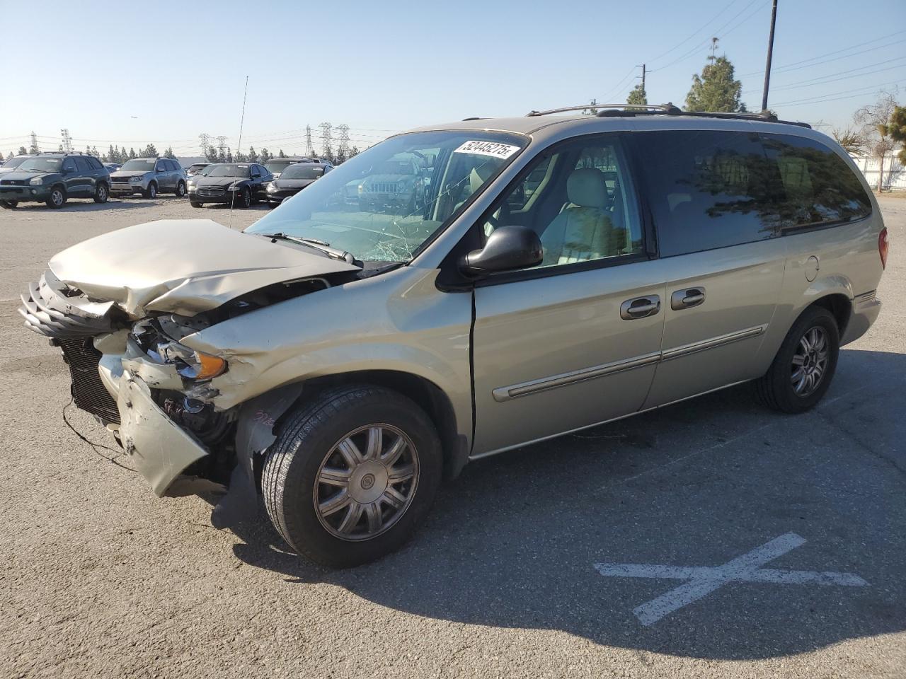 2005 CHRYSLER Town & Cou