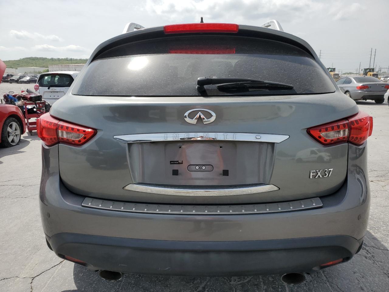 2013 INFINITI FX37