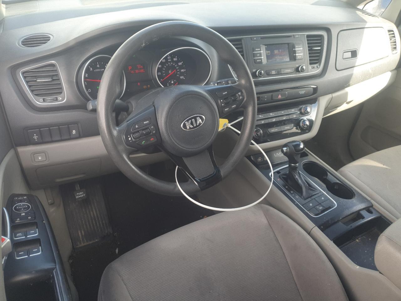 2015 KIA SEDONA