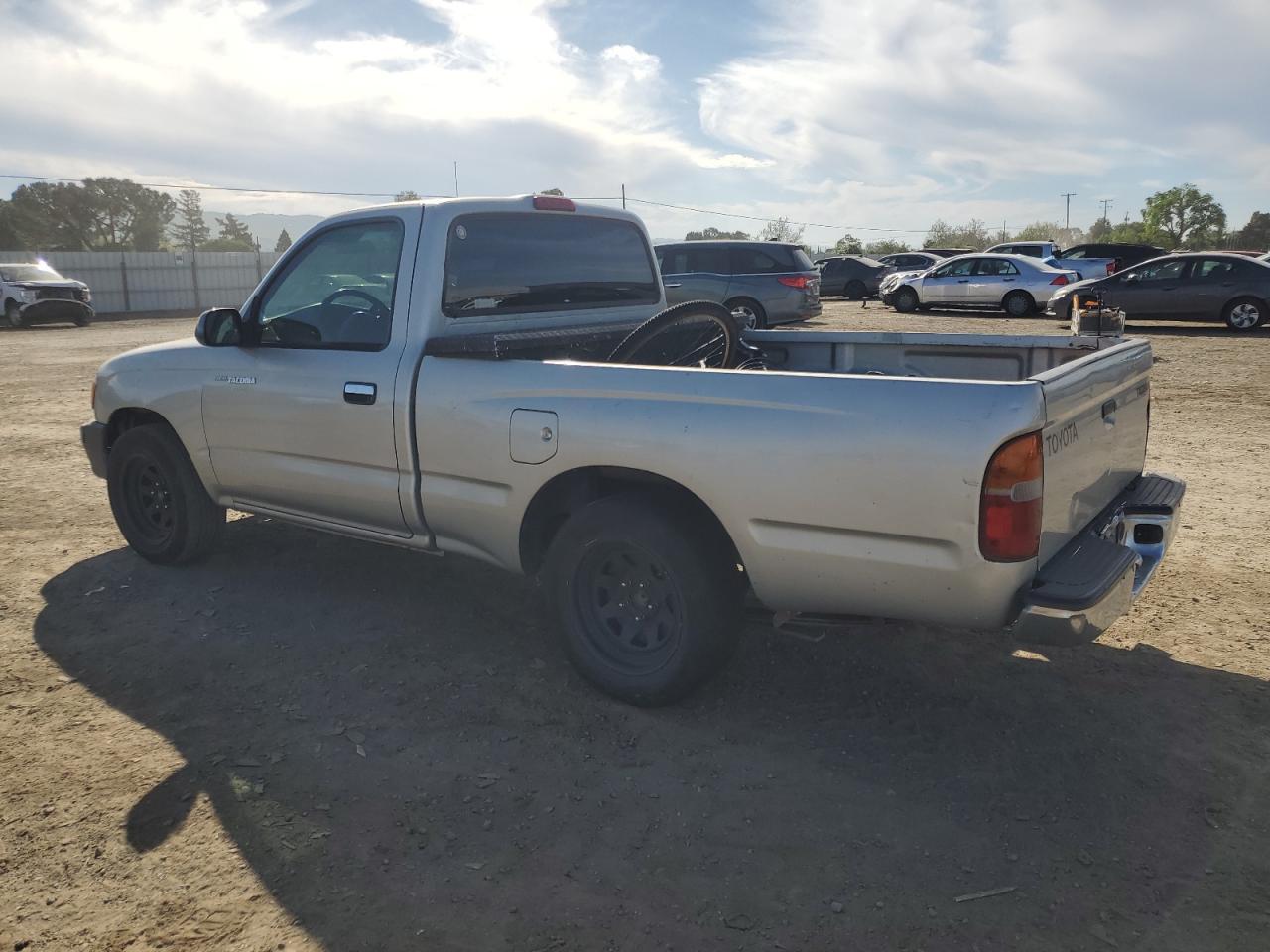2000 TOYOTA TACOMA
