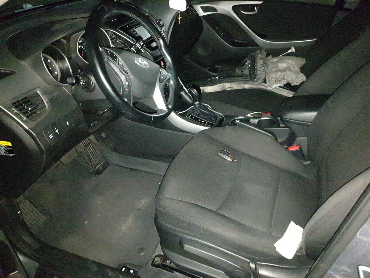 2016 HYUNDAI ELANTRA