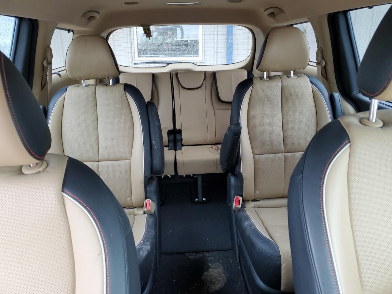 2016 KIA SEDONA