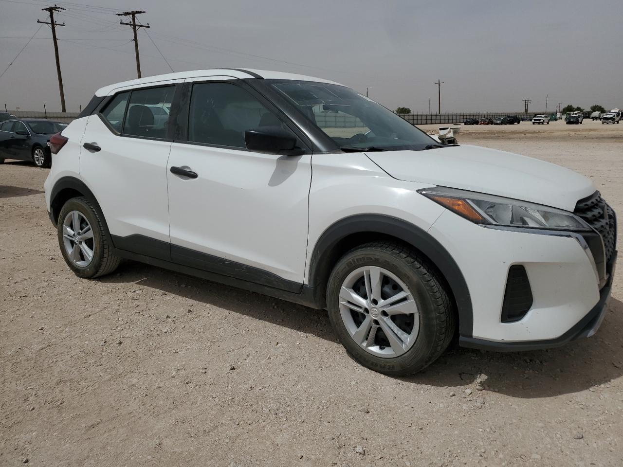 2021 NISSAN KICKS