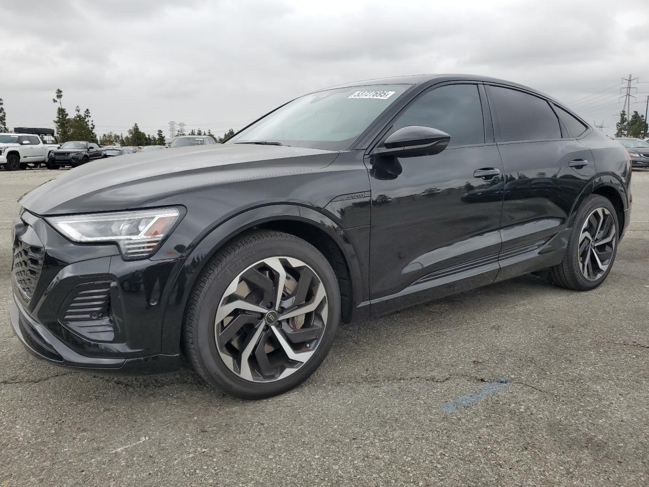 2024 AUDI Q8
