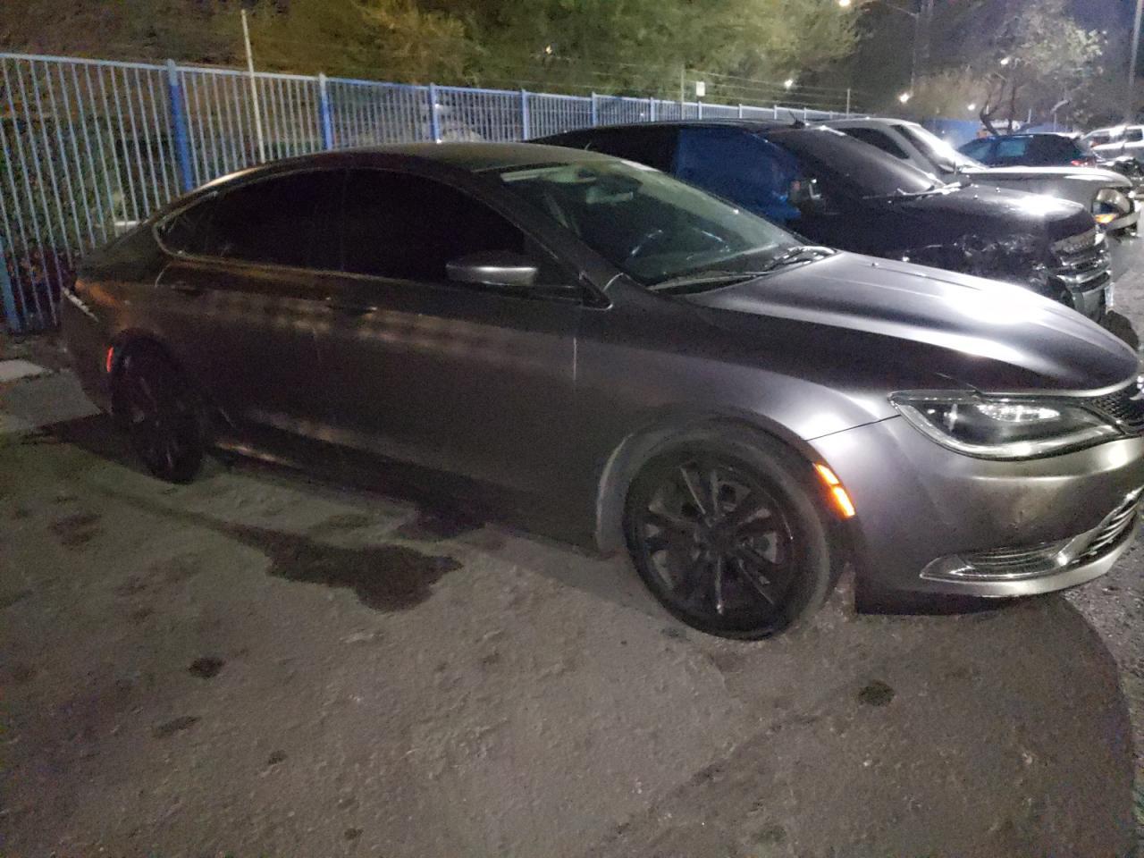 2015 CHRYSLER 200