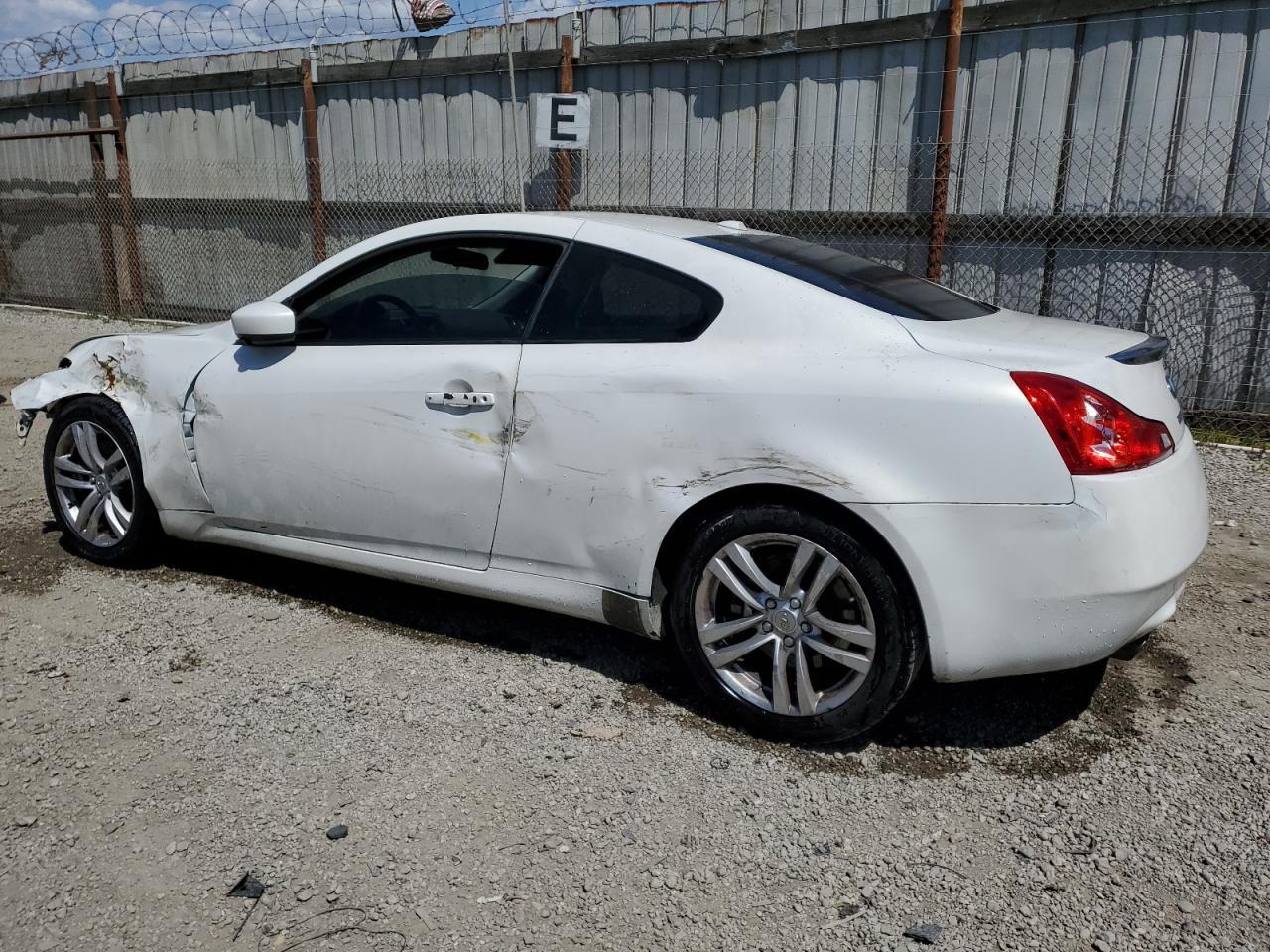 2010 INFINITI G37