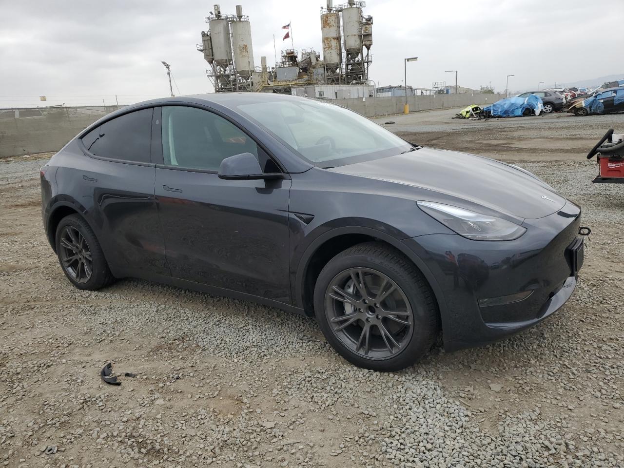 2024 TESLA MODEL Y
