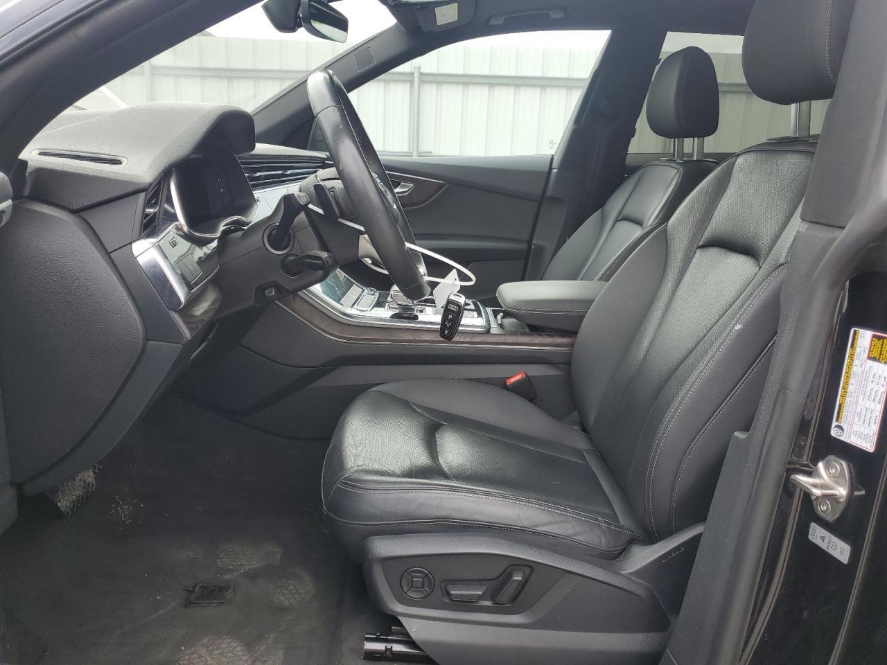 2021 AUDI Q8