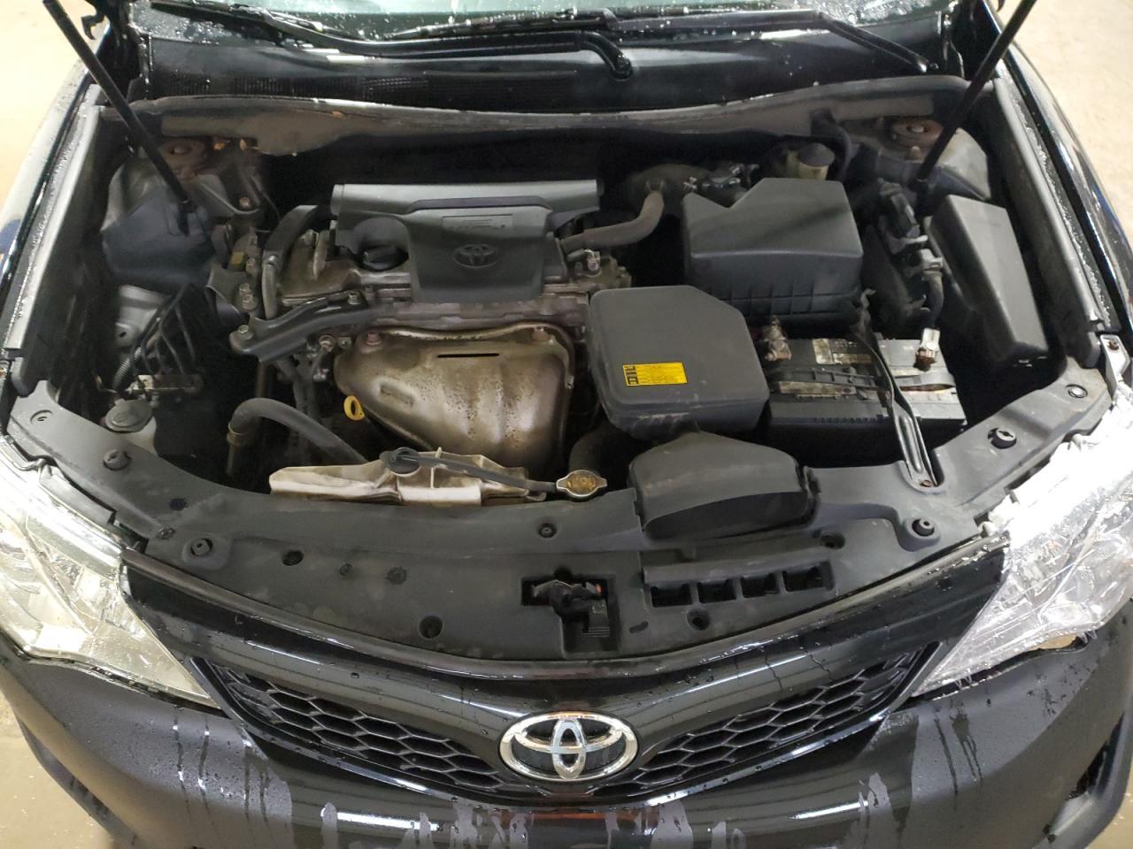 2014 TOYOTA CAMRY