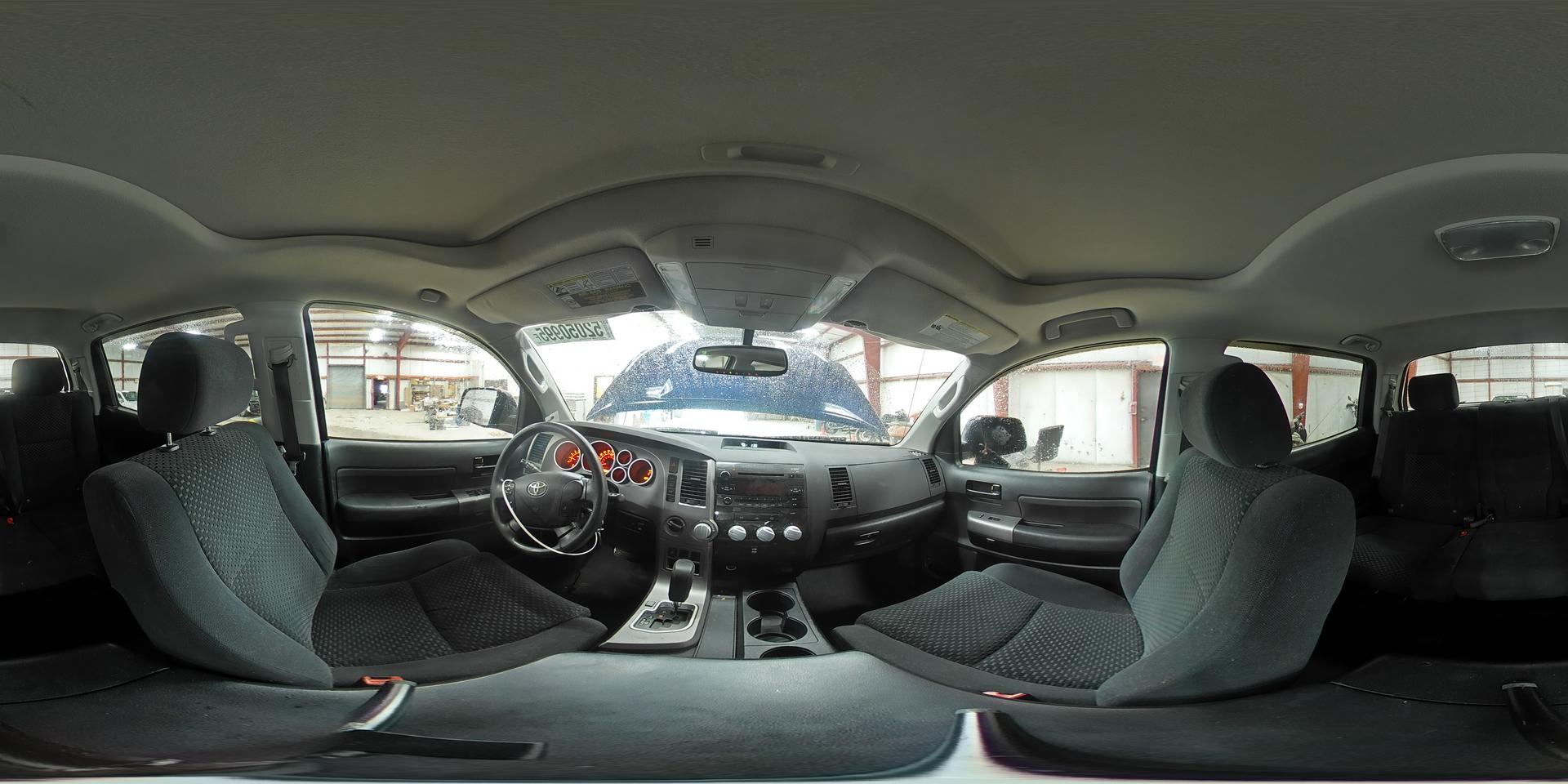 2012 TOYOTA TUNDRA