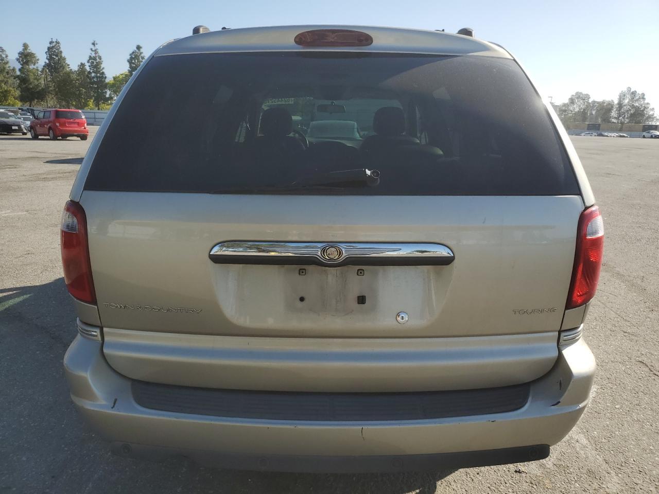 2005 CHRYSLER Town & Cou