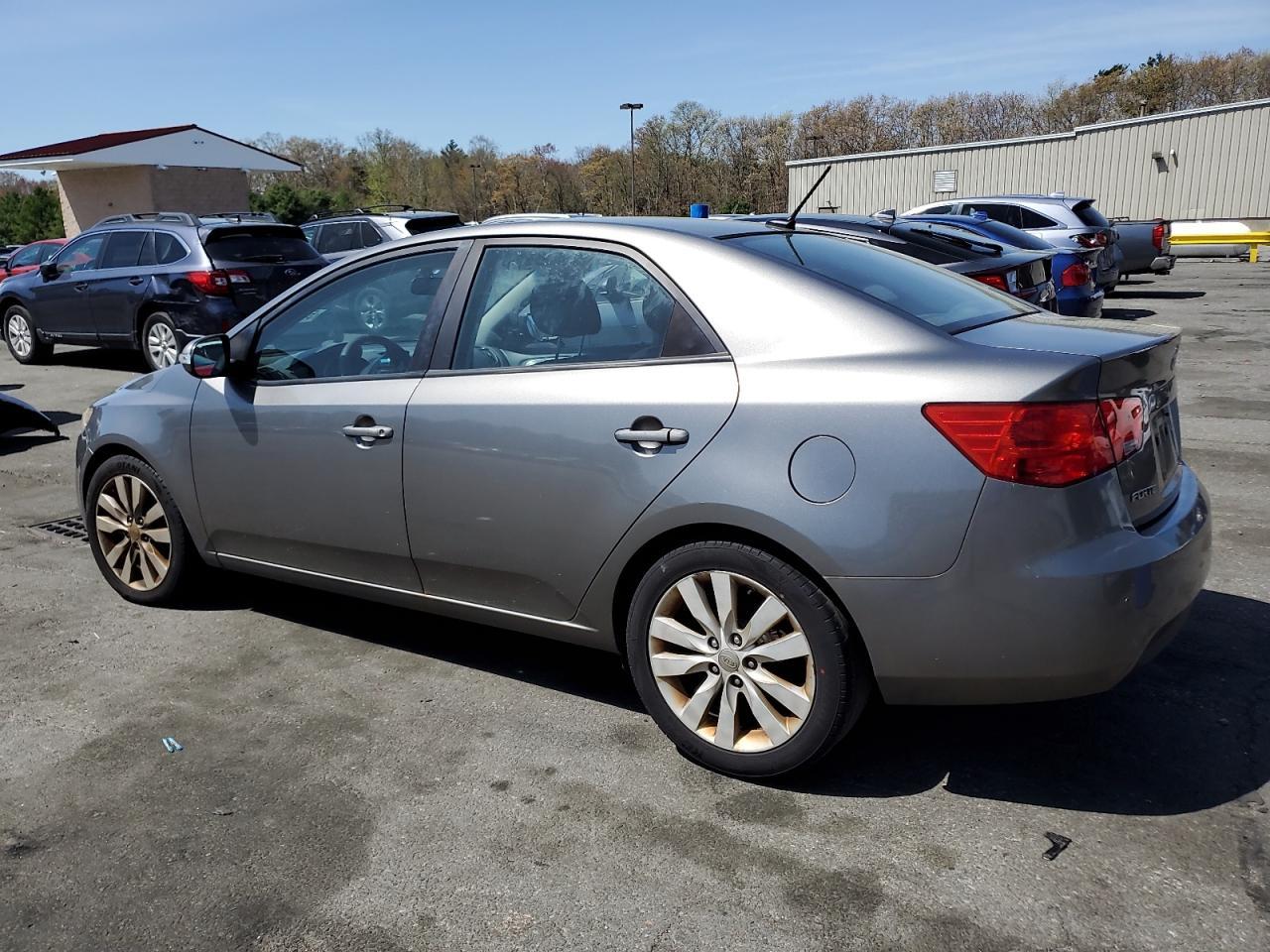 2010 KIA FORTE