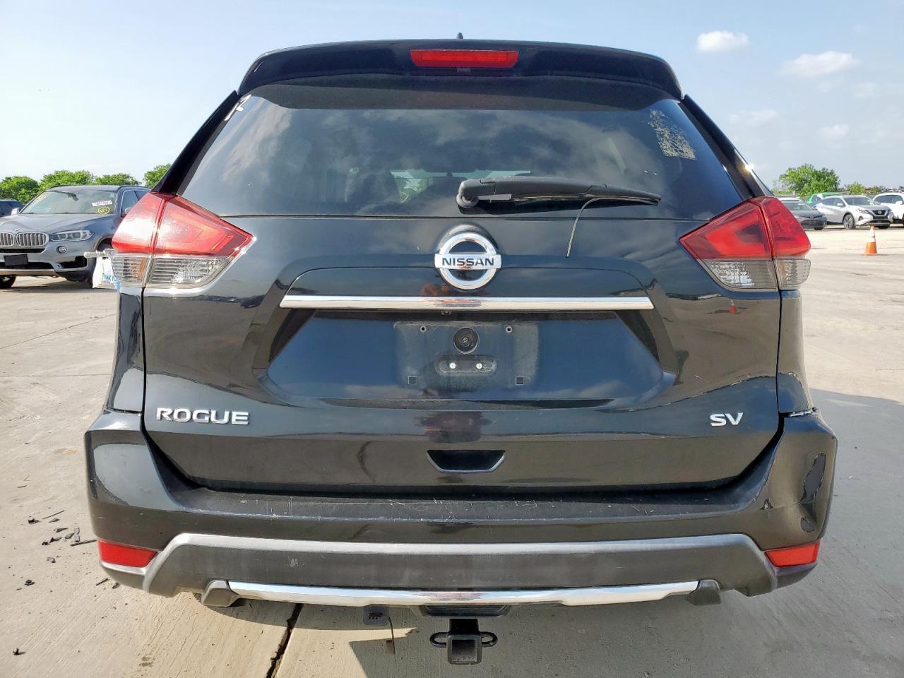2017 NISSAN ROGUE