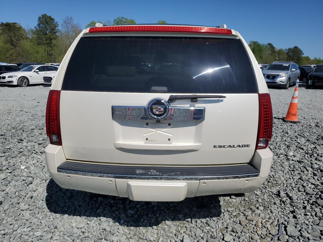 2008 CADILLAC ESCALADE
