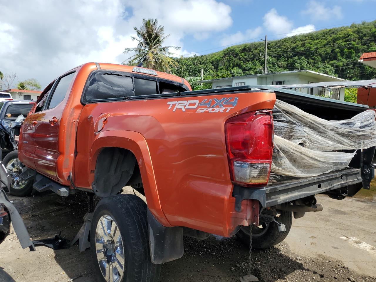 2017 TOYOTA TACOMA