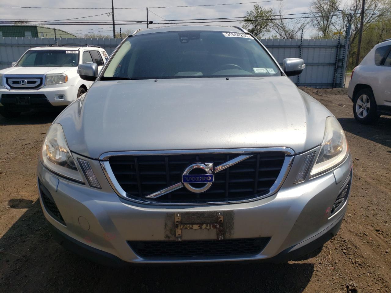2011 VOLVO XC60