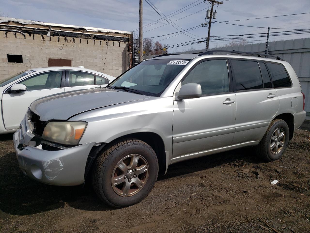 2005 TOYOTA HIGHLANDER