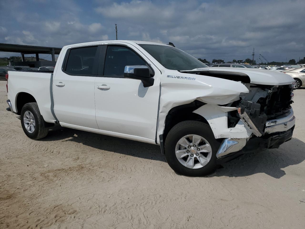 2024 CHEVROLET Silverado