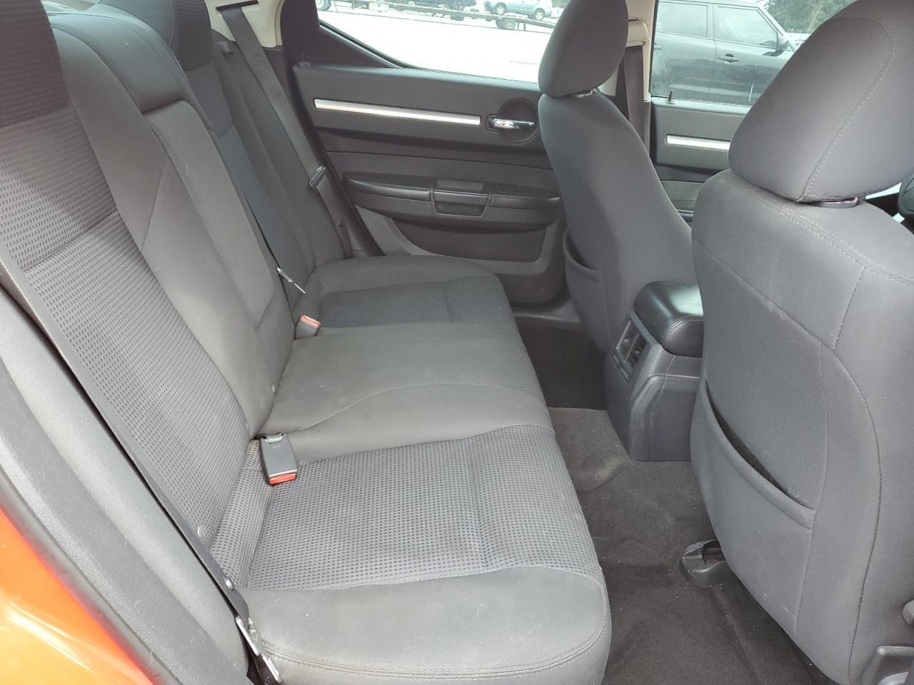 2010 DODGE CHARGER