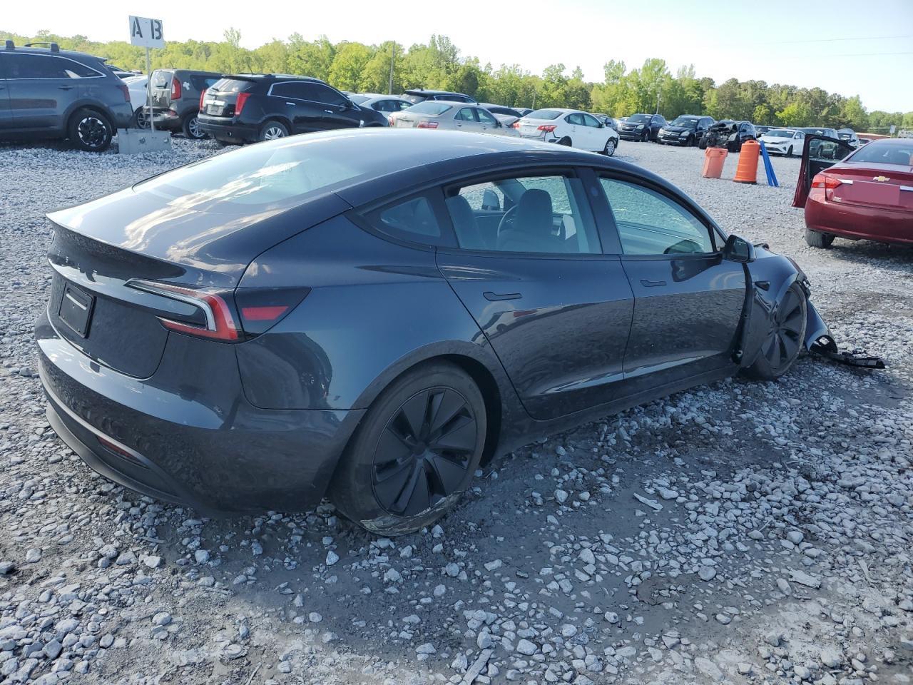 2025 TESLA MODEL 3