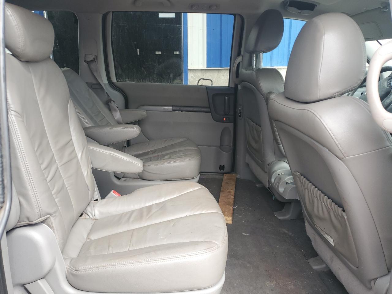 2008 KIA SEDONA