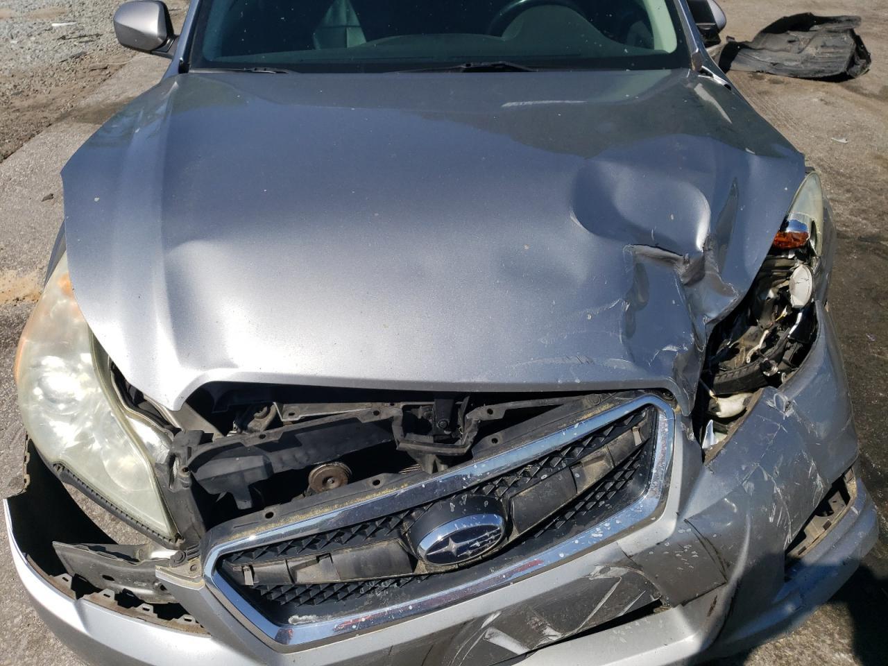 2011 SUBARU Legacy