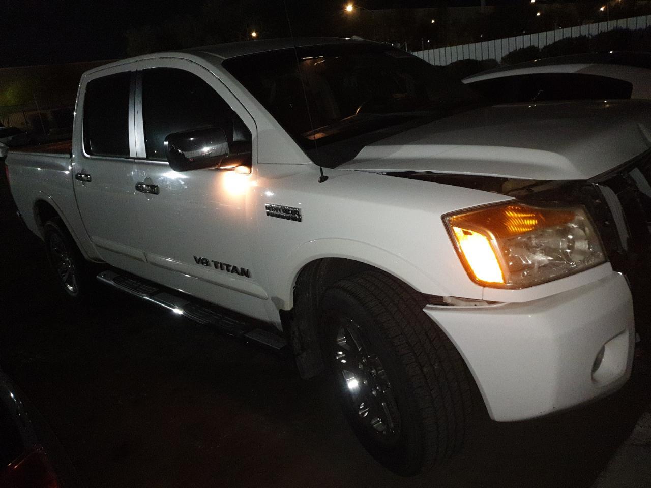 2012 NISSAN Titan