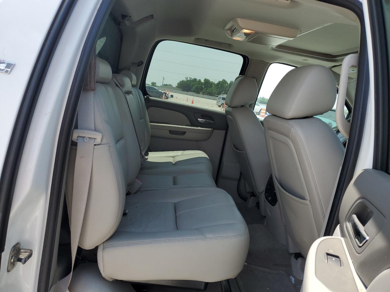 2011 CHEVROLET Avalanche