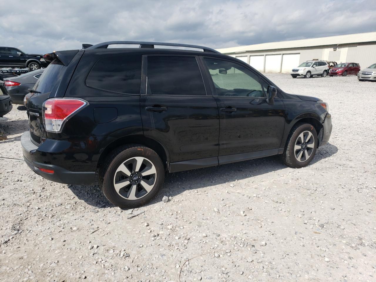 2018 SUBARU FORESTER
