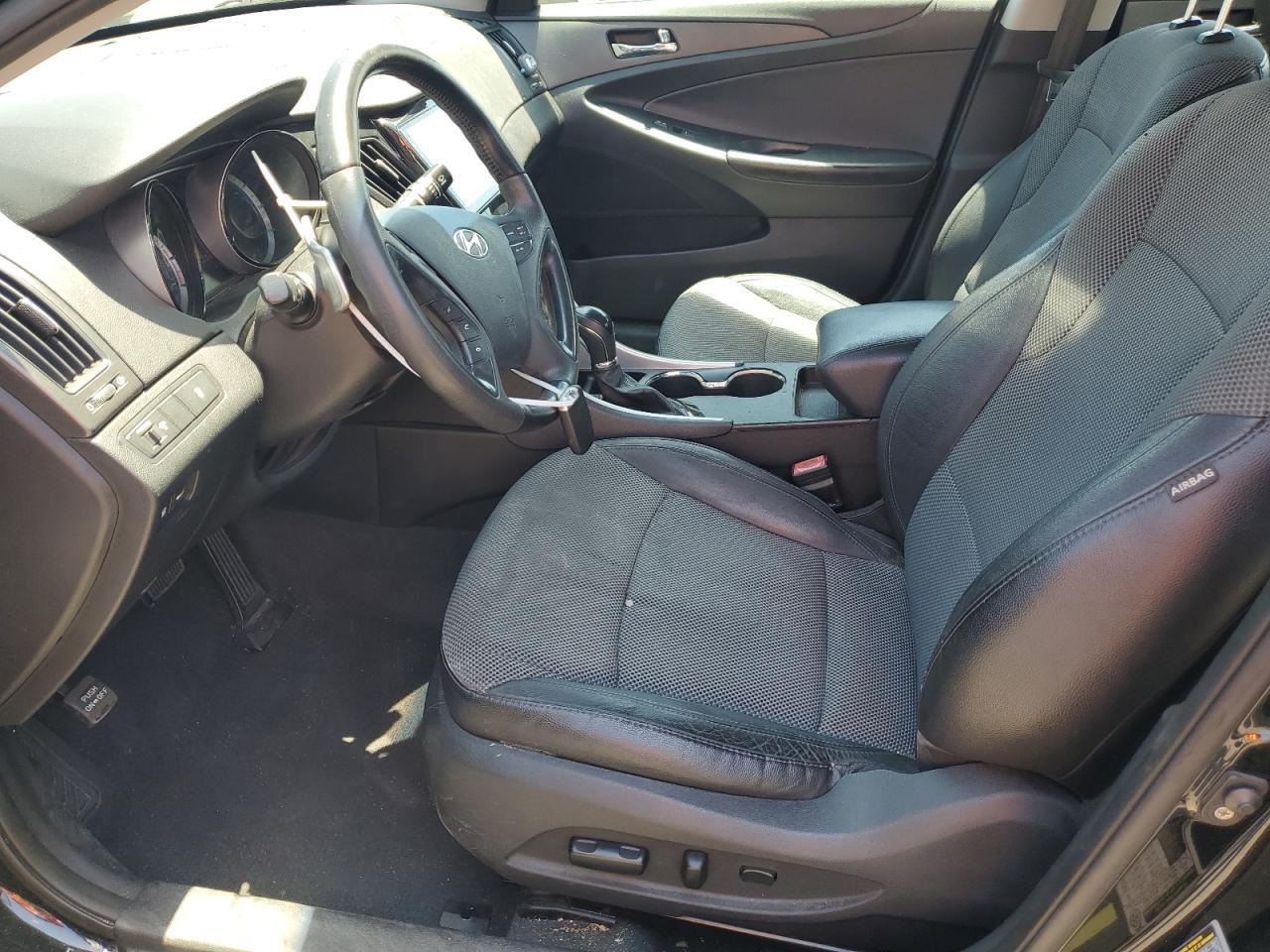 2011 HYUNDAI SONATA
