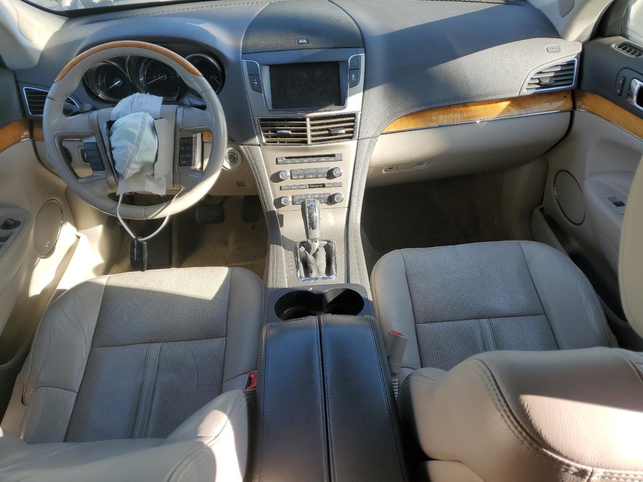 2012 LINCOLN MKT