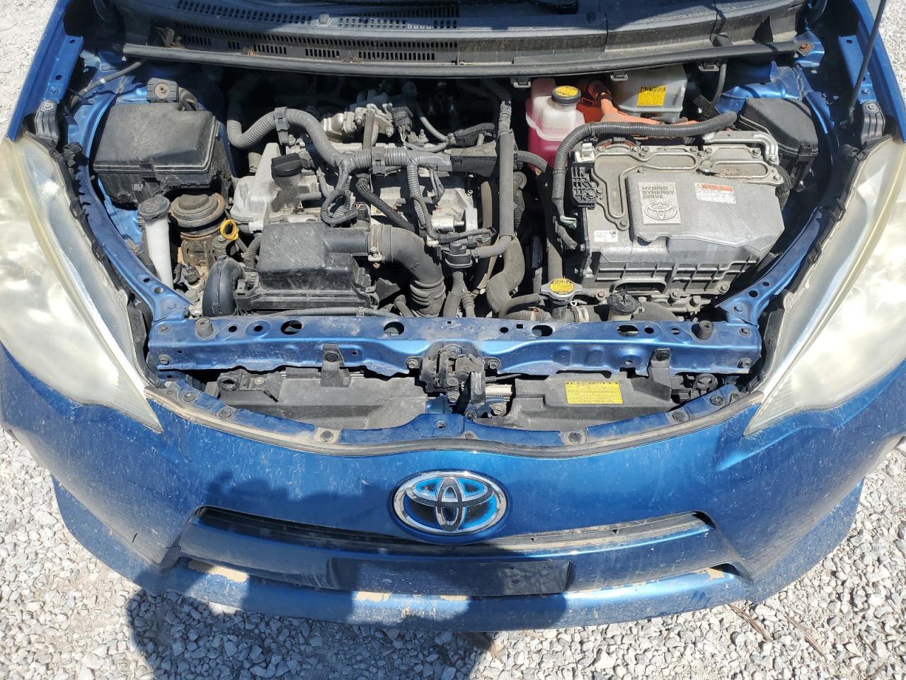 2013 TOYOTA Prius c