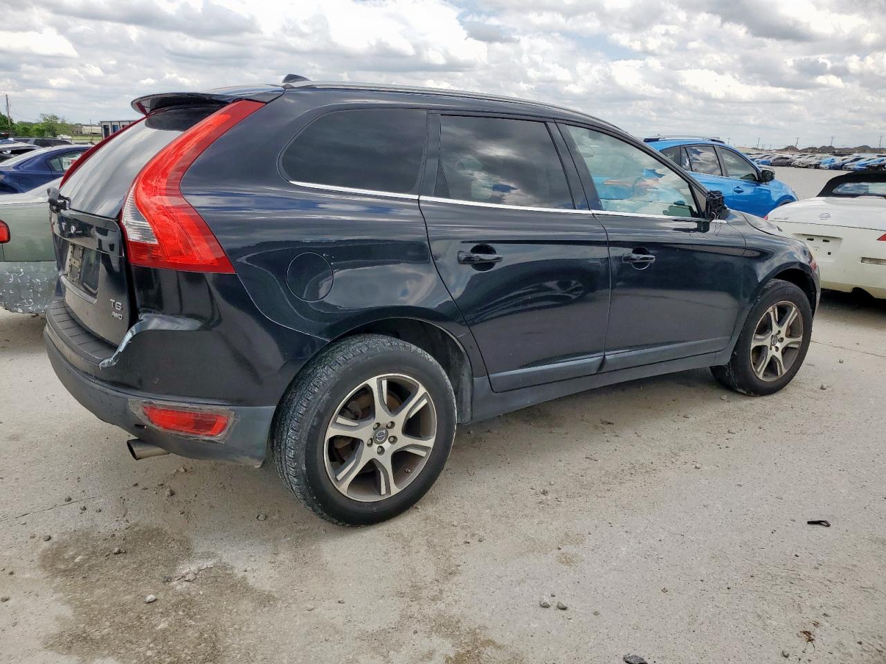 2012 VOLVO XC60