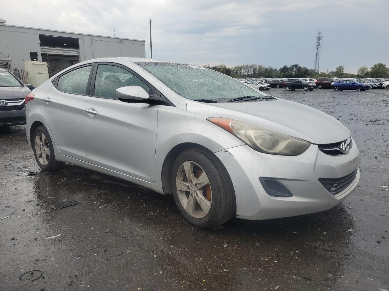 2011 HYUNDAI ELANTRA