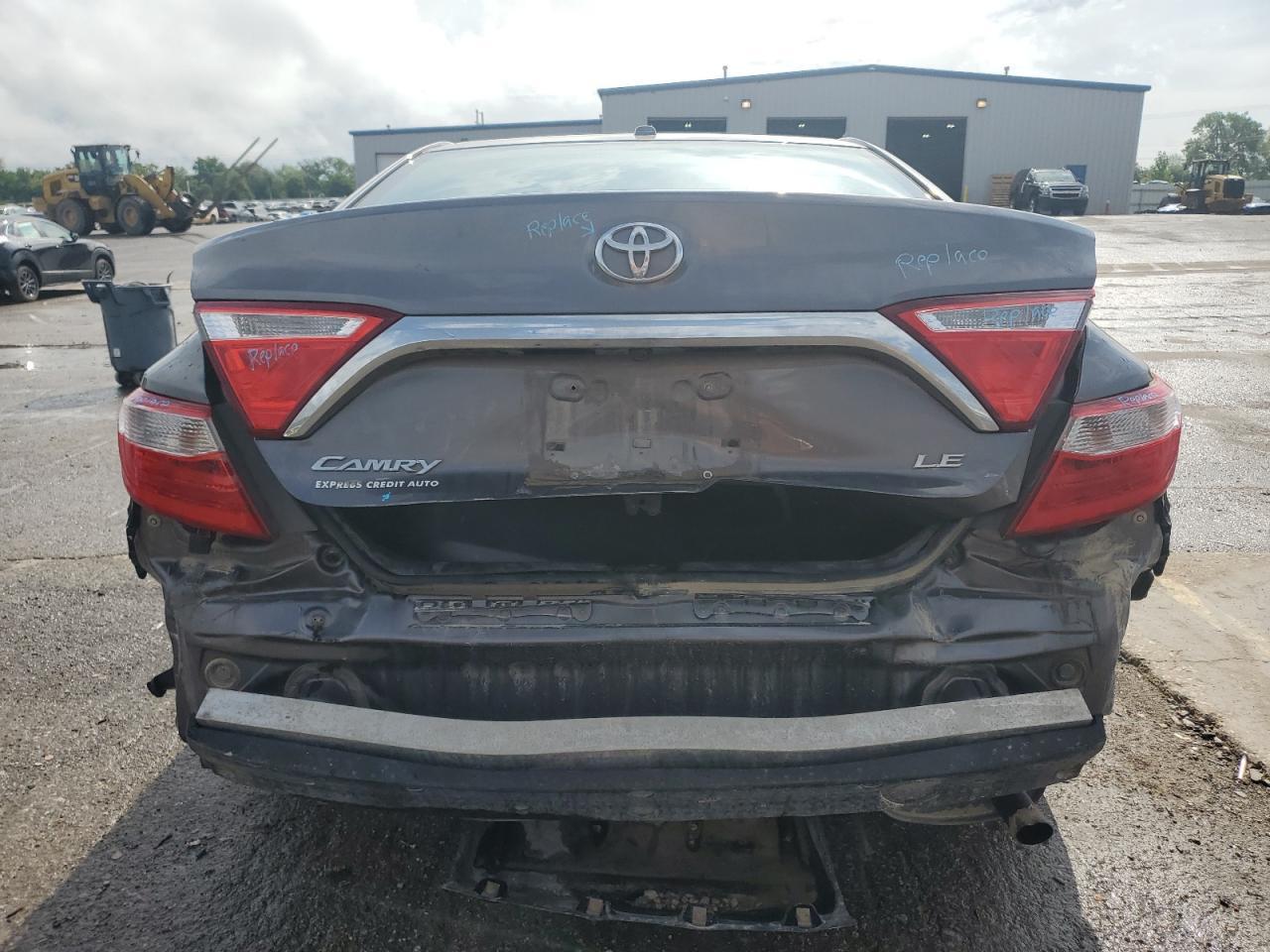 2016 TOYOTA CAMRY