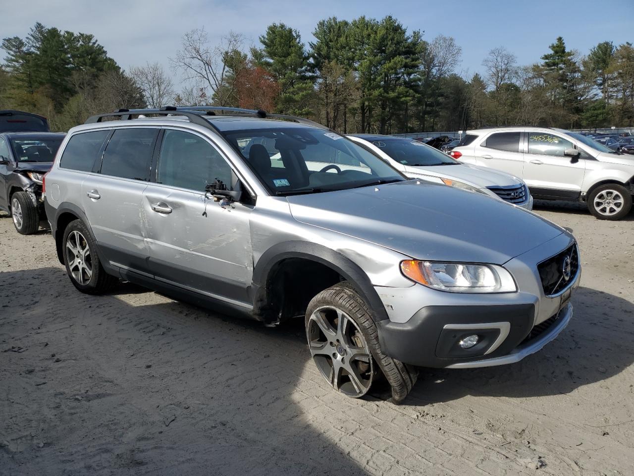 2015 VOLVO XC70