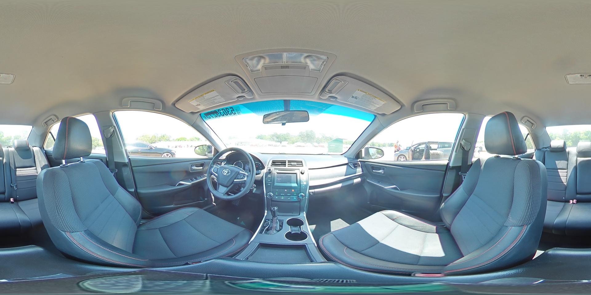 2016 TOYOTA CAMRY
