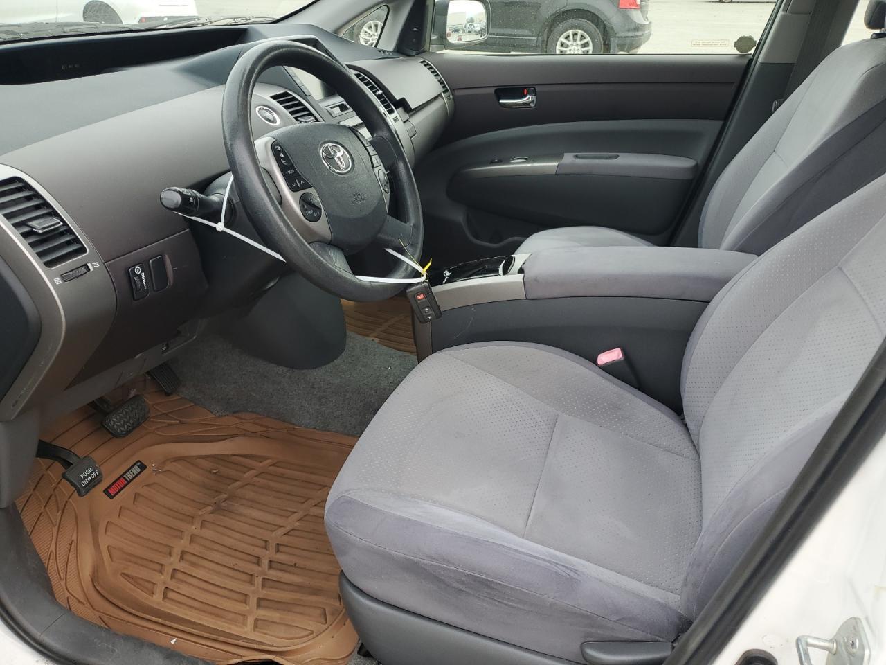 2004 TOYOTA PRIUS