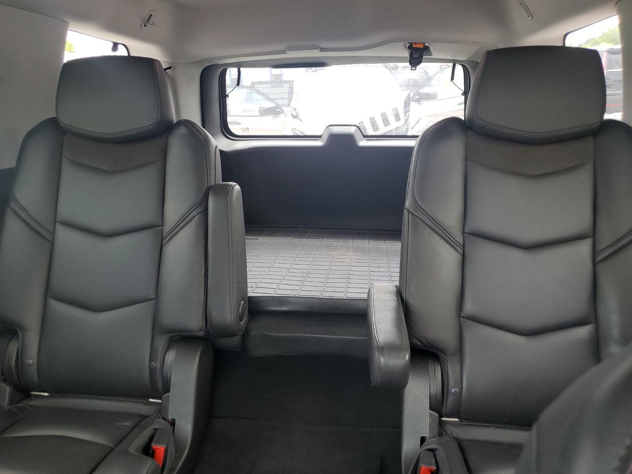 2018 CADILLAC ESCALADE
