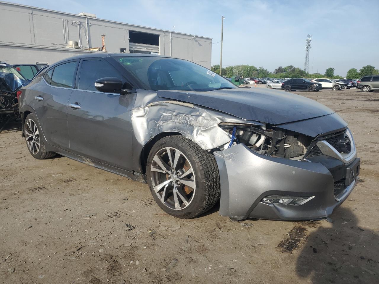 2016 NISSAN Maxima