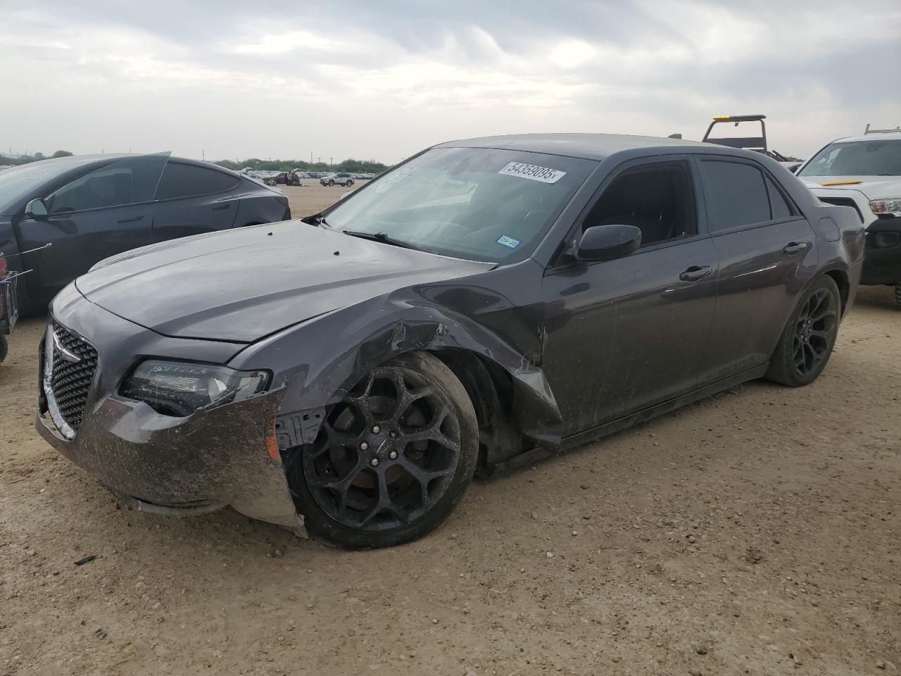 2019 CHRYSLER 300