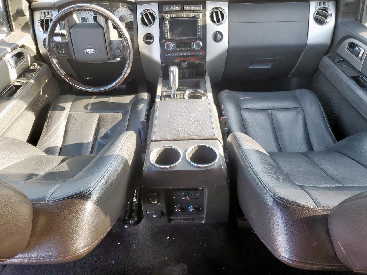 2013 FORD Expedition