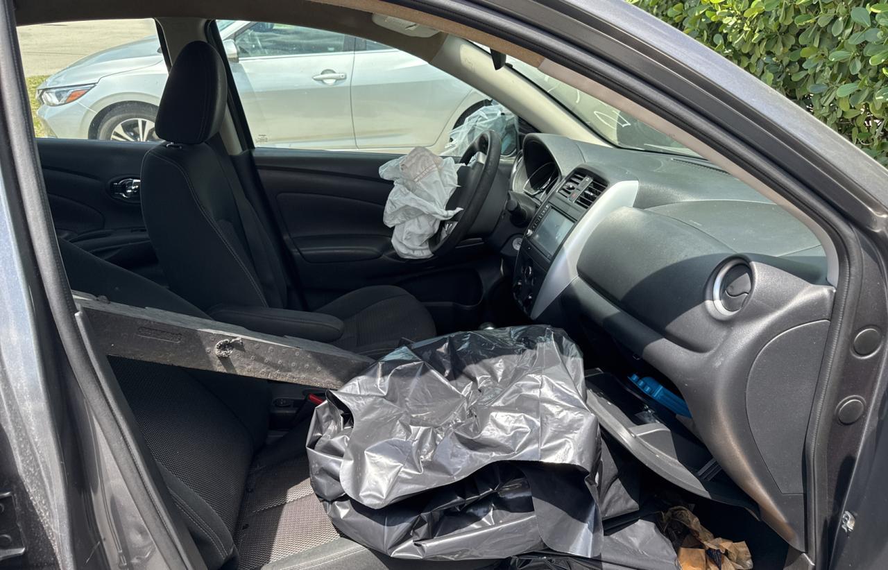 2019 NISSAN VERSA